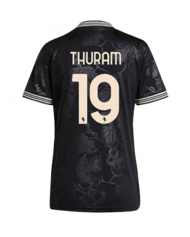 Billige Fotballdrakt Juventus Khephren Thuram #19 Replika Tredjedrakt Dame 2025-26 Kortermet Billige Fotballdrakt Juventus Khephren Thuram #19 Replika Tredjedrakt Dame 2025-26 Kortermet